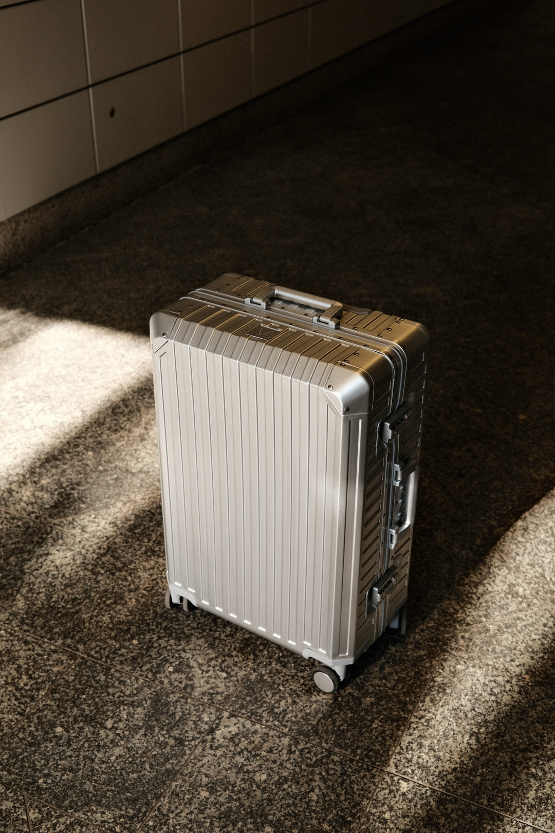 LIOR ALUMINIUM - SILVER