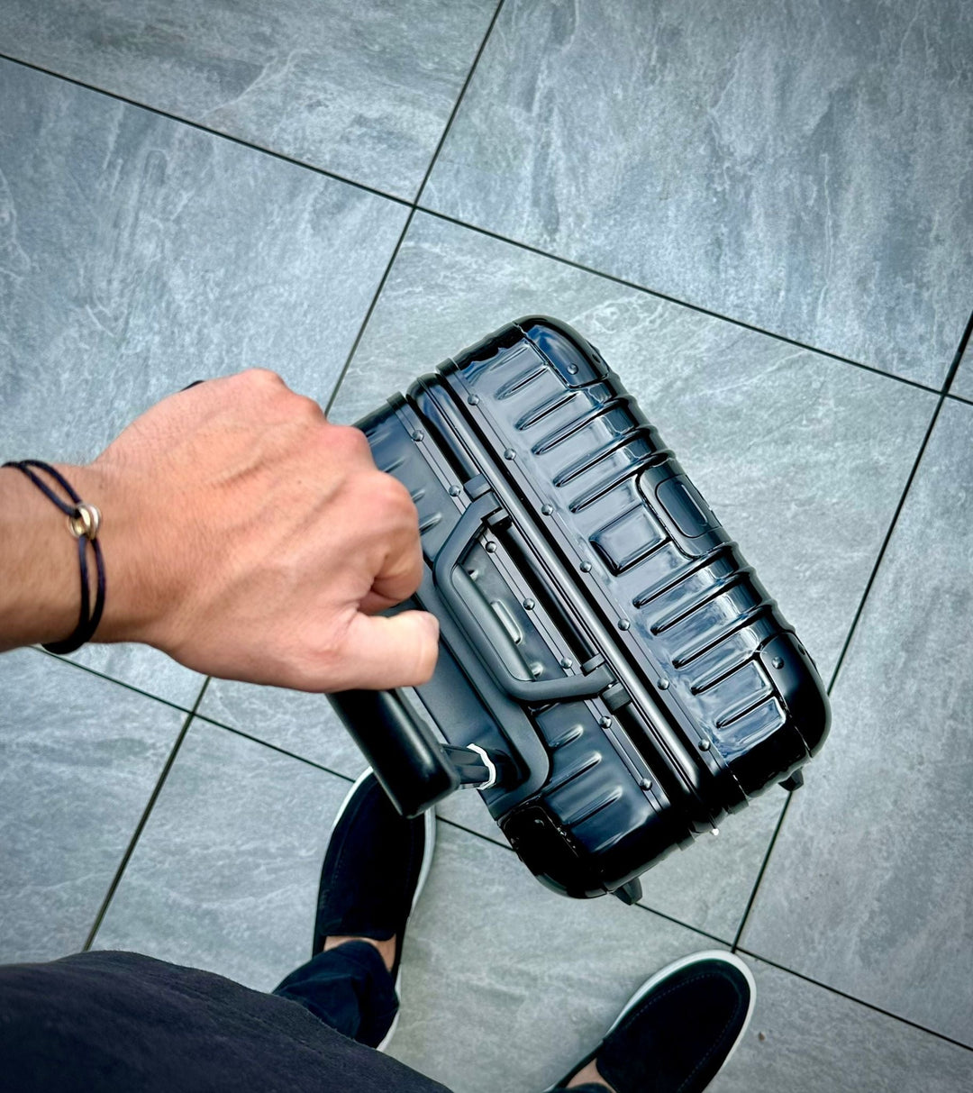 NOVI POLYCARBONATE  - BLACK